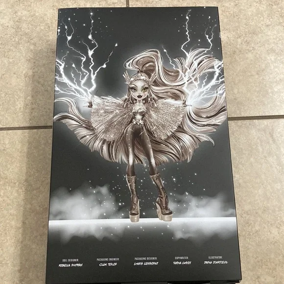 Monster High Frankie Stein Voltageous NIB SDCC Exclusive - Picture 6 of 9